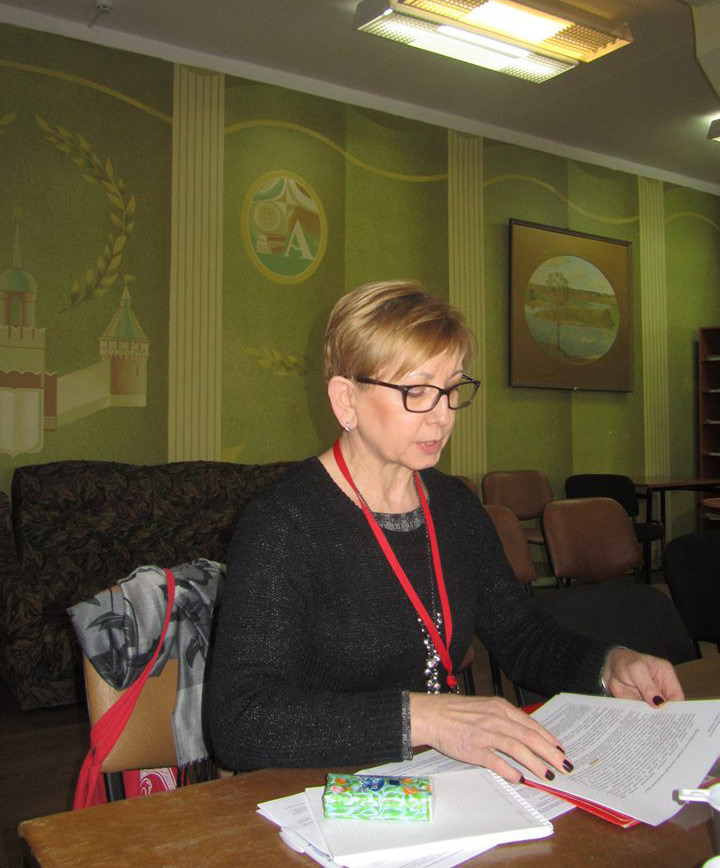 Prof. Iwona Rzepnikowska w trakcie wystąpienia